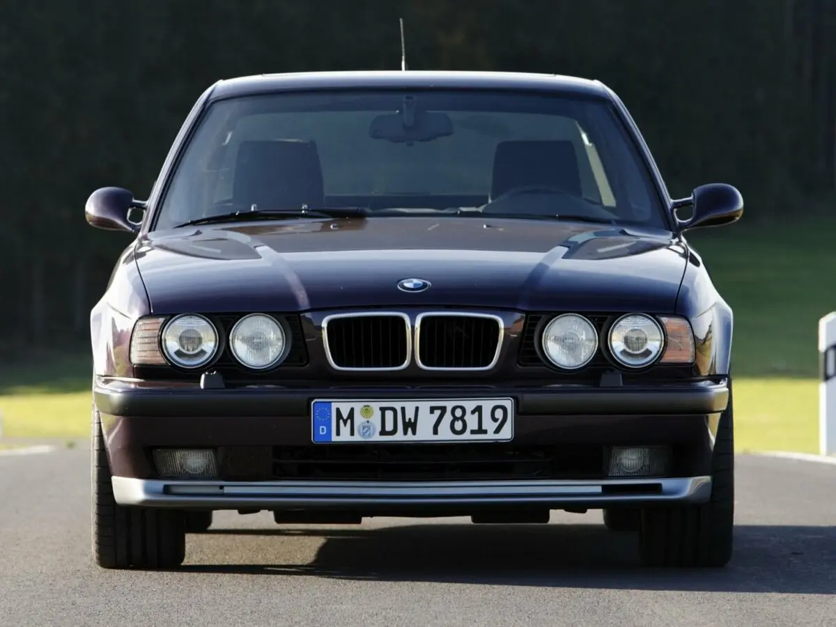 BMW M5 II (E34) Седан — photo 3