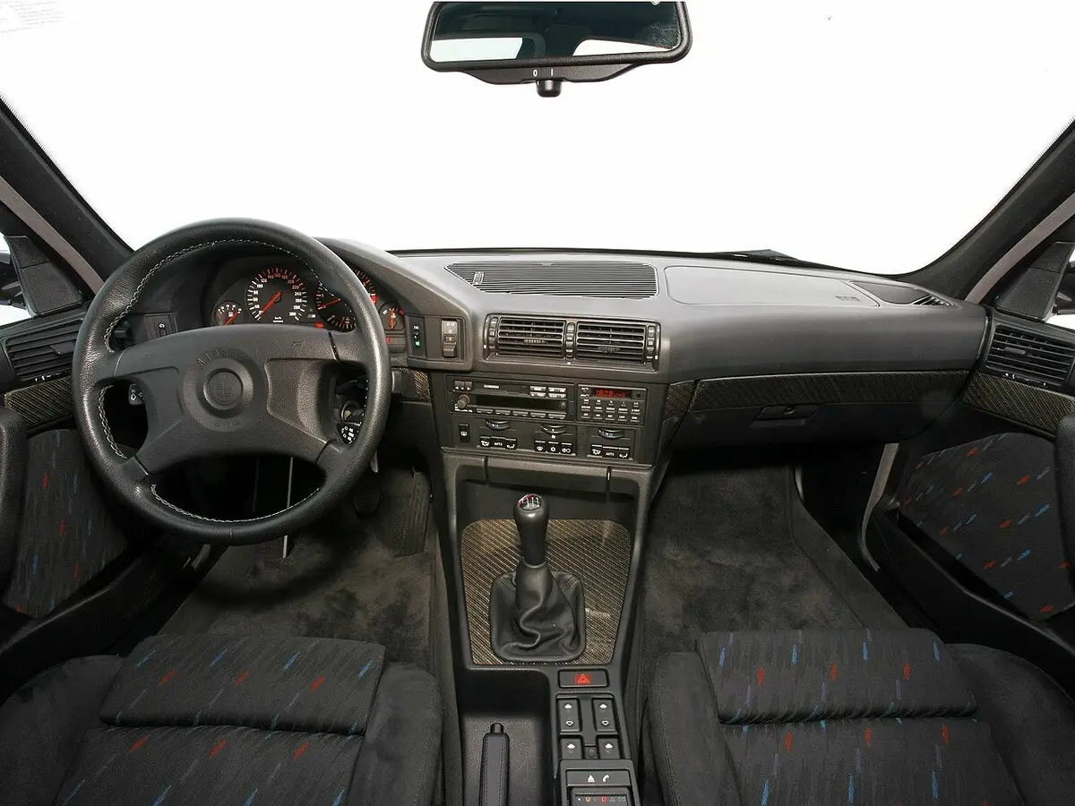 BMW M5 II (E34) Седан — photo 6
