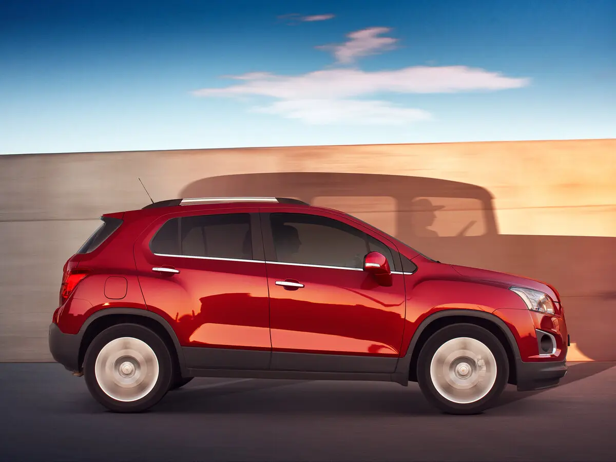 Chevrolet Trax I Внедорожник 5 дв. — сүрөт 2