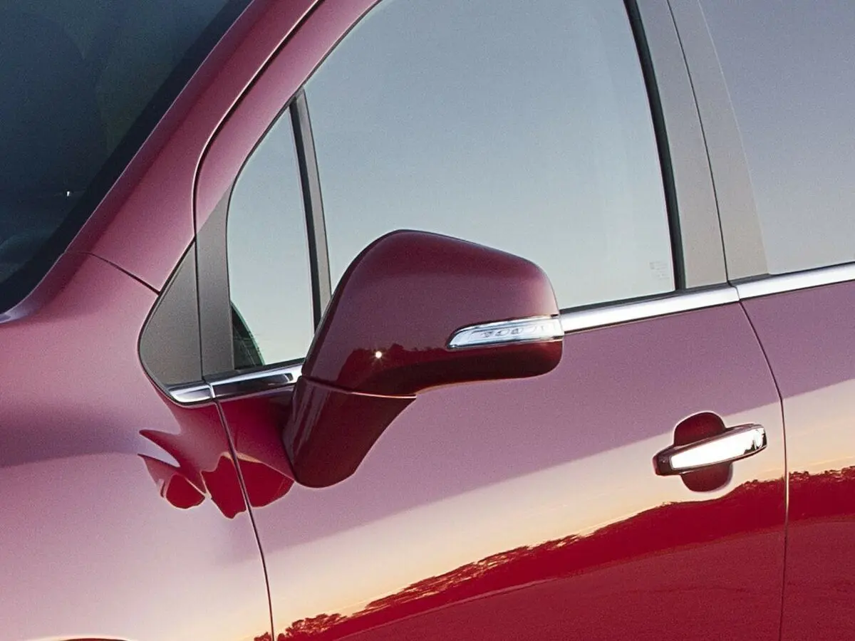 Chevrolet Trax I Внедорожник 5 дв. — сүрөт 13
