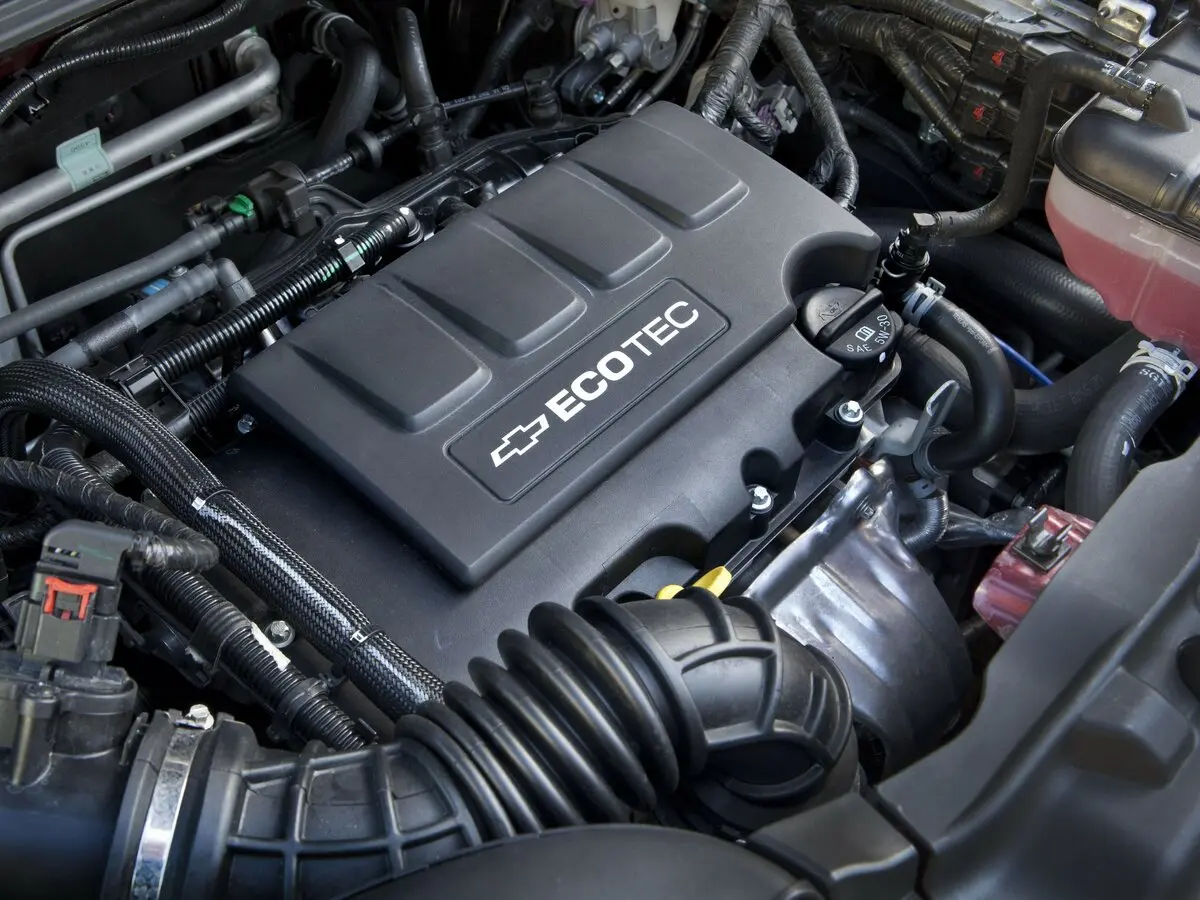 Chevrolet Trax I Внедорожник 5 дв. — сүрөт 16
