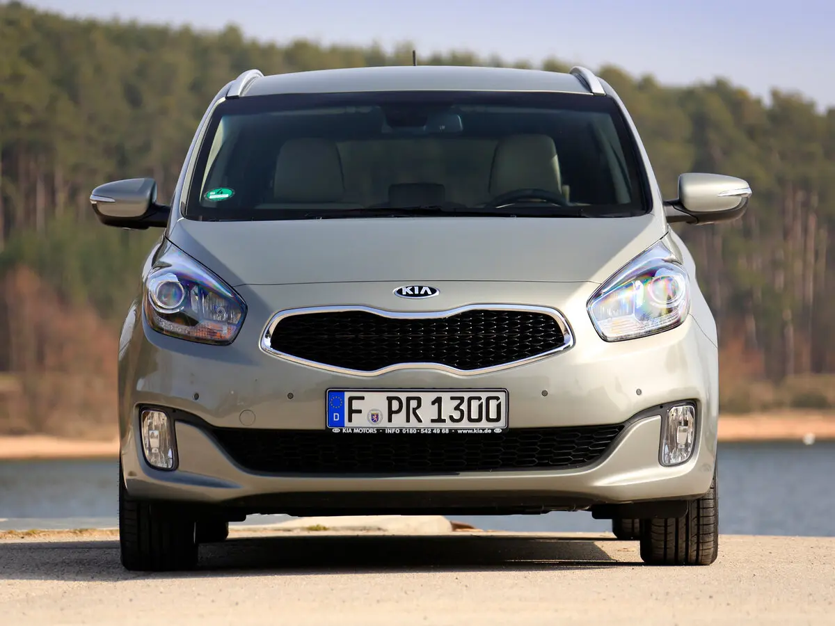 Kia Carens III (RP) Компактвэн — сүрөт 3