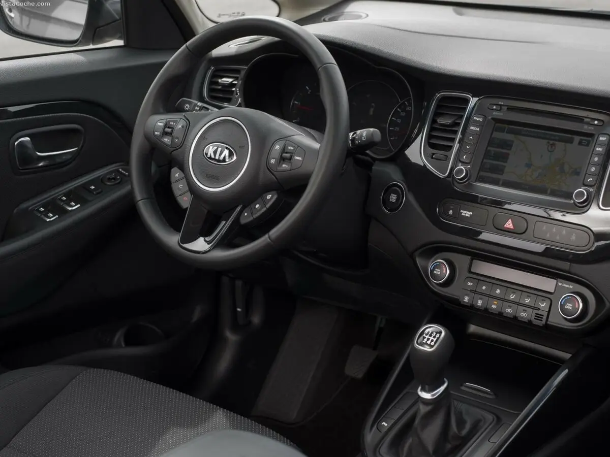 Kia Carens III (RP) Компактвэн — сүрөт 7
