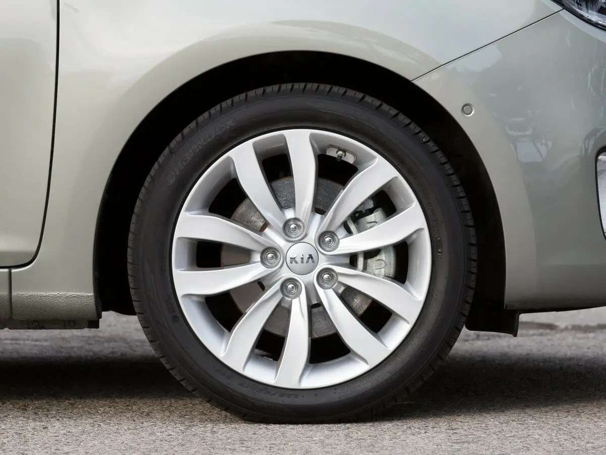 Kia Carens III (RP) Компактвэн — сүрөт 16