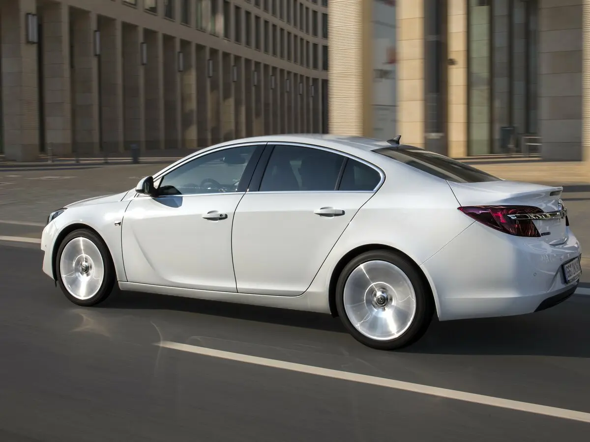 Opel Insignia I Рестайлинг Седан — сүрөт 2