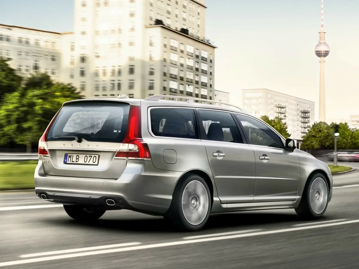 Volvo V70 III Рестайлинг Универсал 5 дв. — сүрөт 5