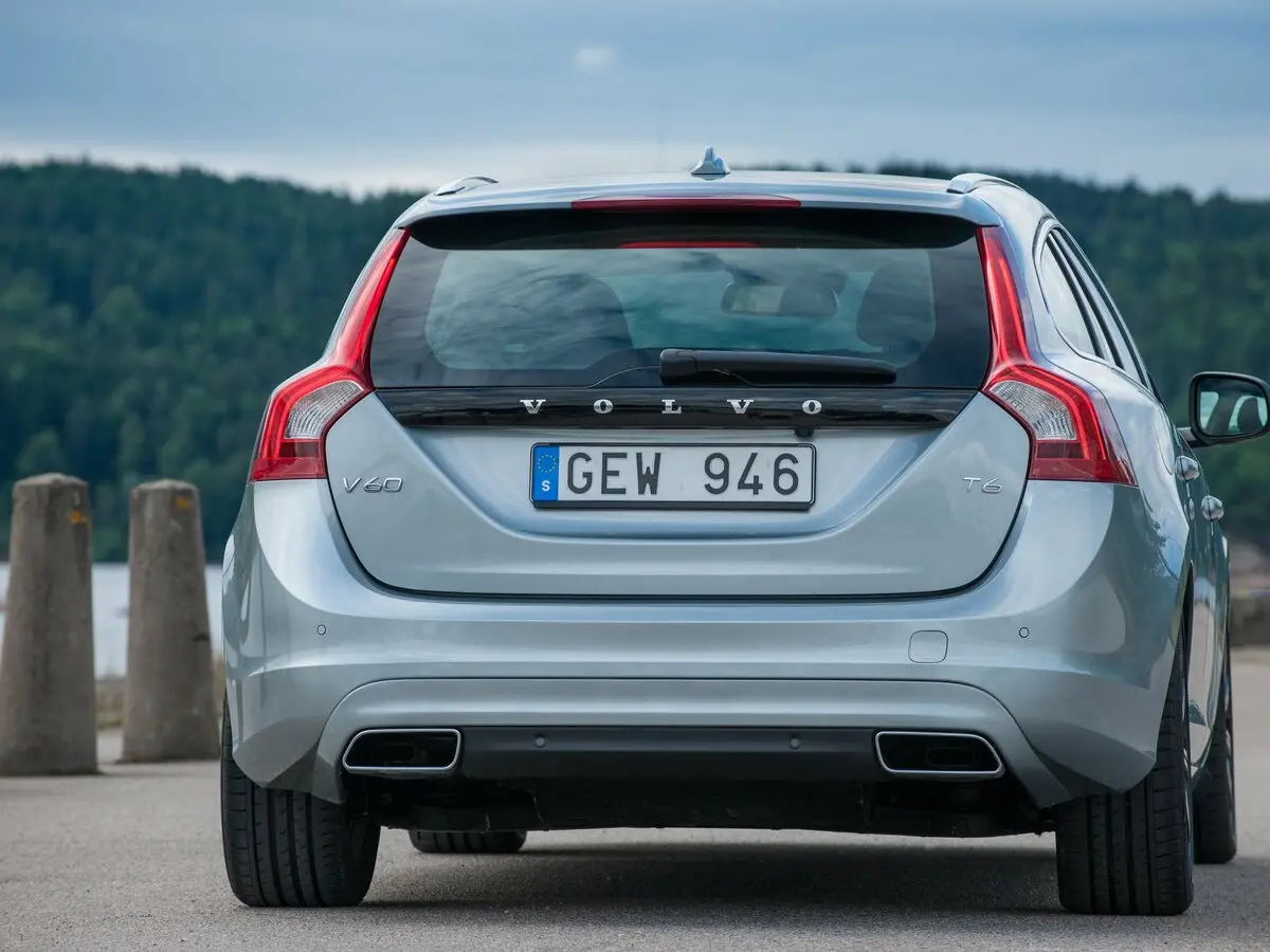 Volvo V60 I Рестайлинг Универсал 5 дв. — сүрөт 4