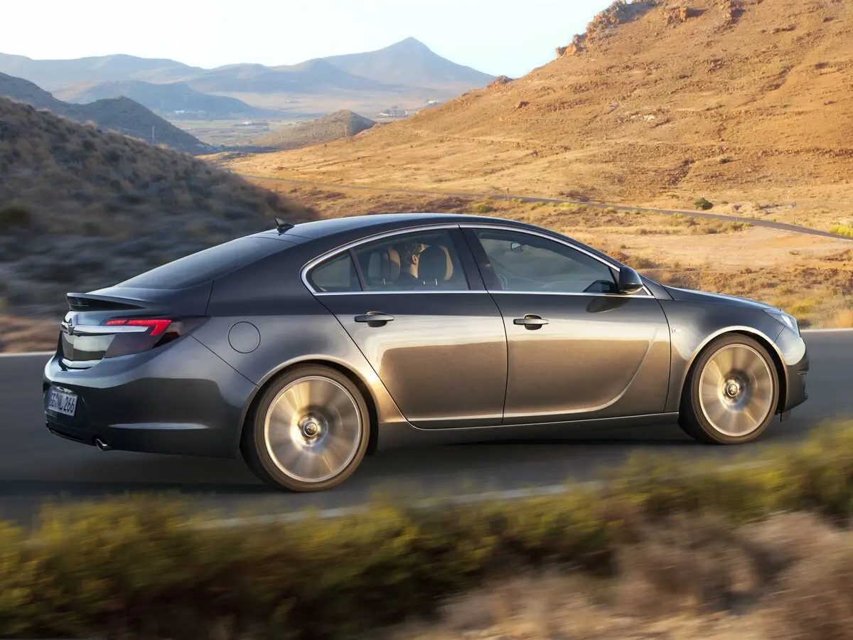 Opel Insignia I Рестайлинг Лифтбек — сүрөт 2