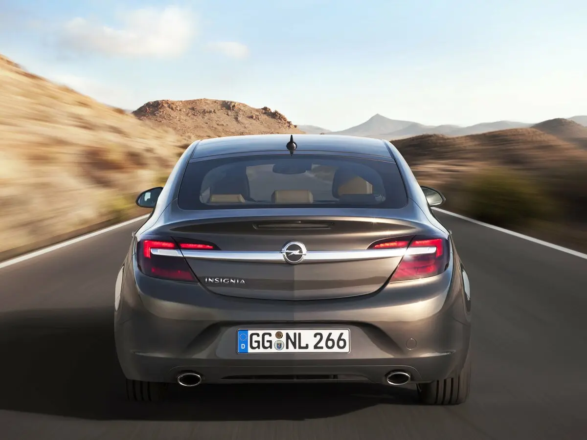 Opel Insignia I Рестайлинг Лифтбек — сүрөт 4