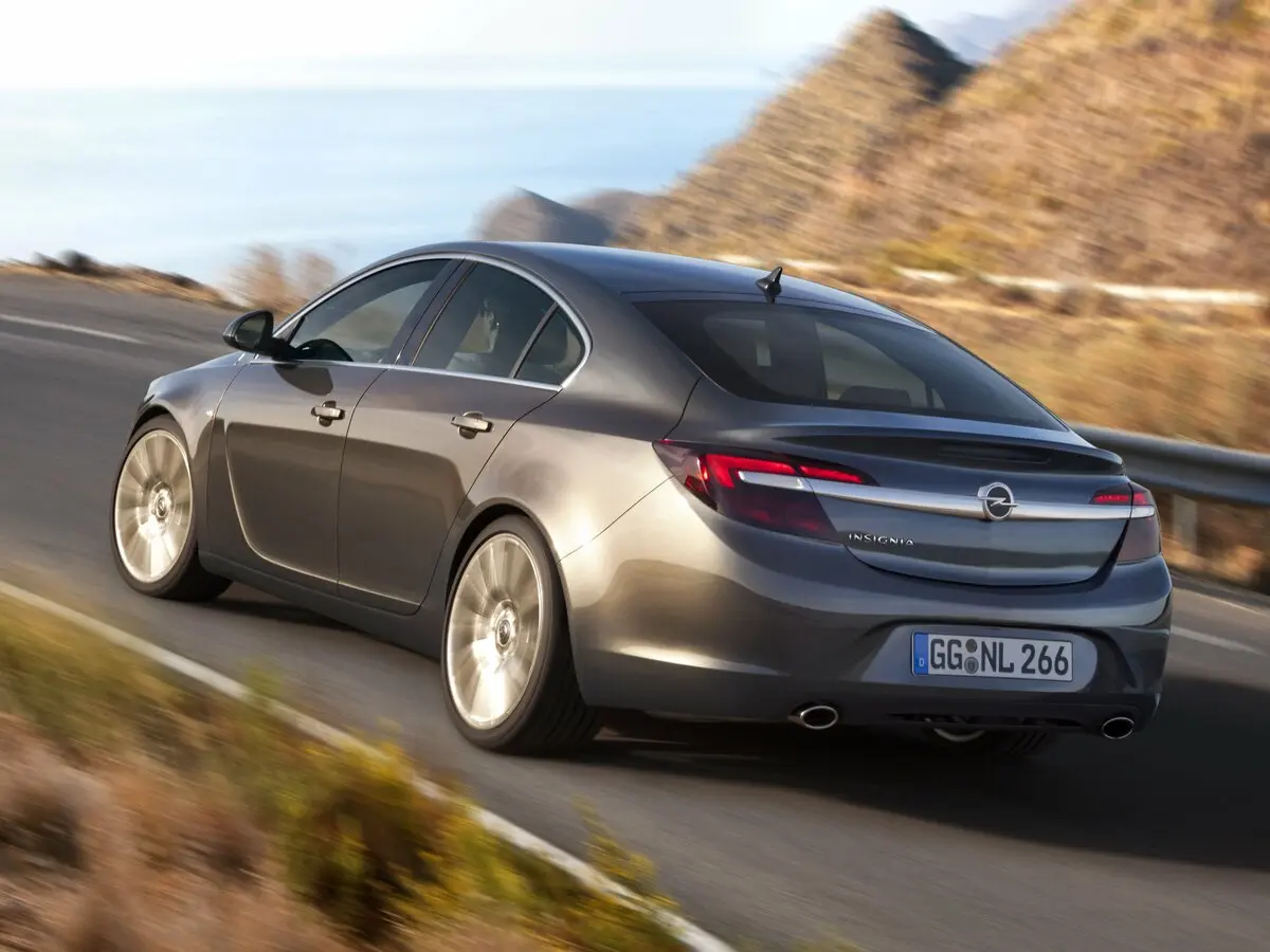 Opel Insignia I Рестайлинг Лифтбек — сүрөт 5
