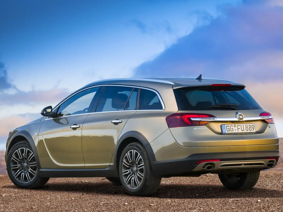 Opel Insignia I Рестайлинг Универсал 5 дв. Country Tourer — сүрөт 5