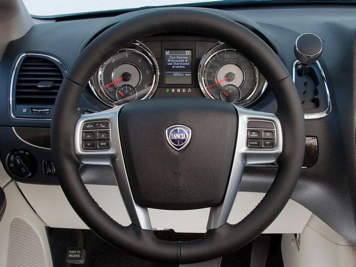 Lancia Voyager 2011 – 2015 Минивэн — сүрөт 9