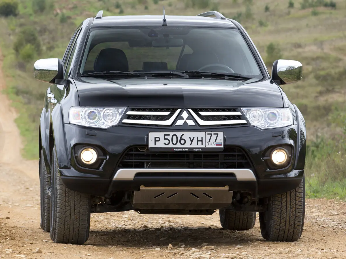 Mitsubishi Pajero Sport II Рестайлинг Внедорожник 5 дв. — фото 3