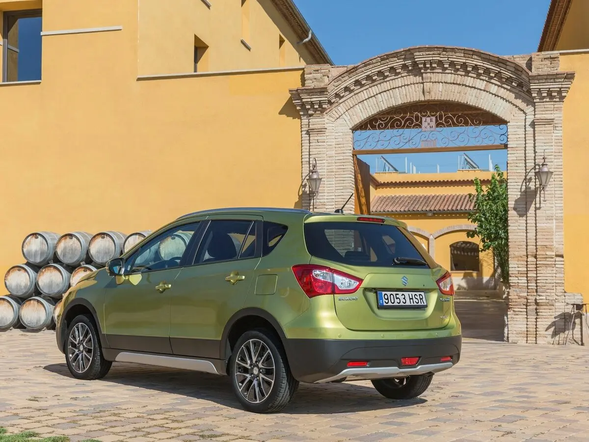 Suzuki SX4 II (S-Cross) Хэтчбек 5 дв. — 照片 5