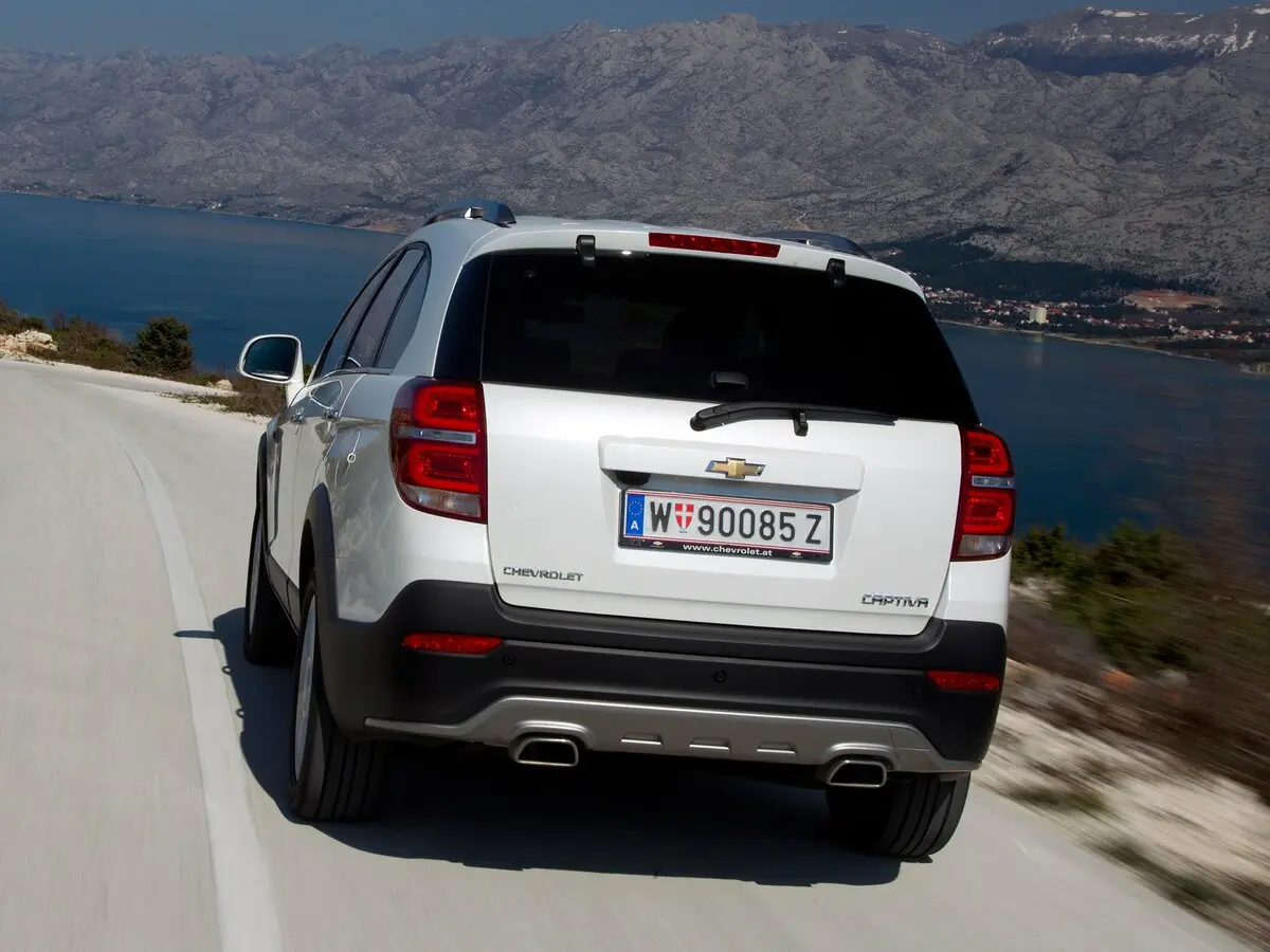 Chevrolet Captiva I Рестайлинг 2 Внедорожник 5 дв. — сүрөт 3