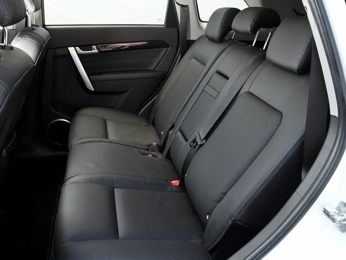 Chevrolet Captiva I Рестайлинг 2 Внедорожник 5 дв. — сүрөт 7
