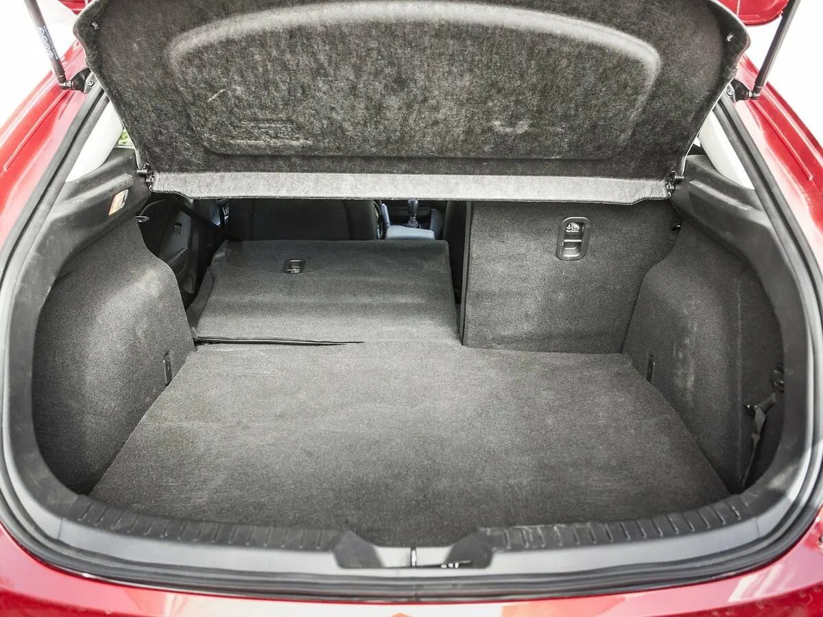 Mazda 3 III (BM) Хэтчбек 5 дв. — фото 28