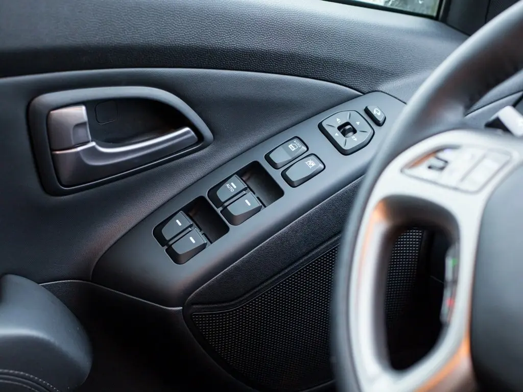 Hyundai ix35 I Рестайлинг Внедорожник 5 дв. — фото 10