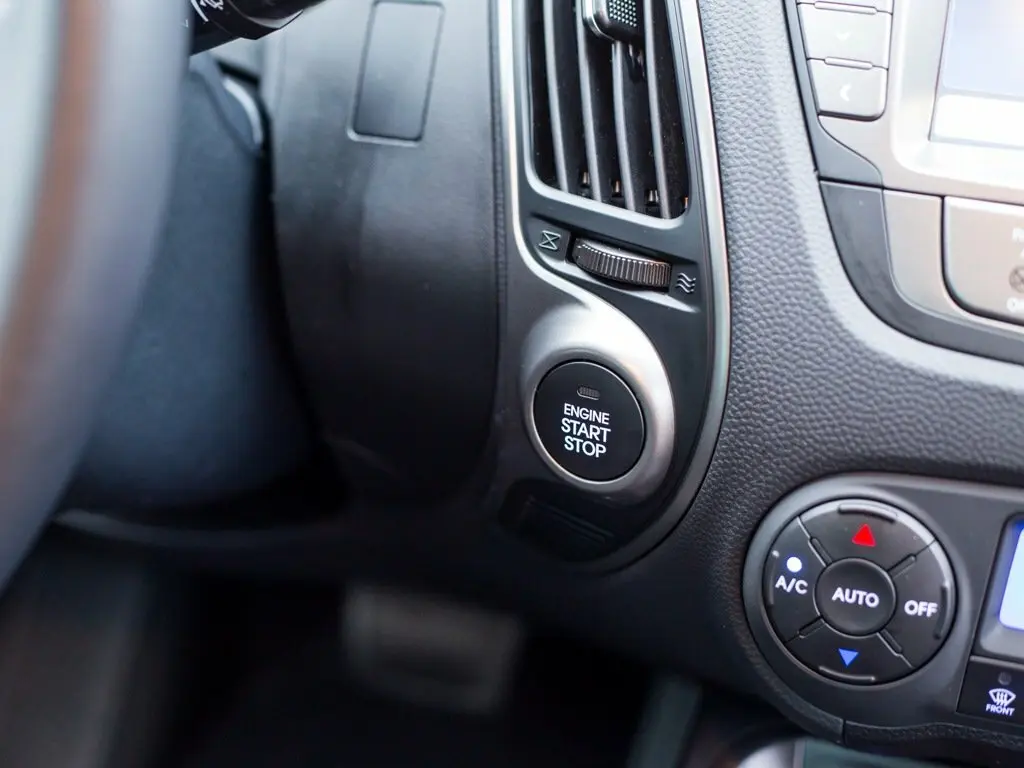 Hyundai ix35 I Рестайлинг Внедорожник 5 дв. — фото 15