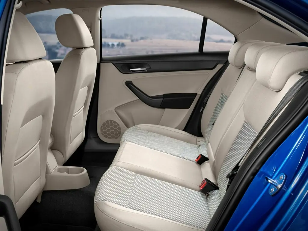 SEAT Toledo IV Лифтбек — сүрөт 10