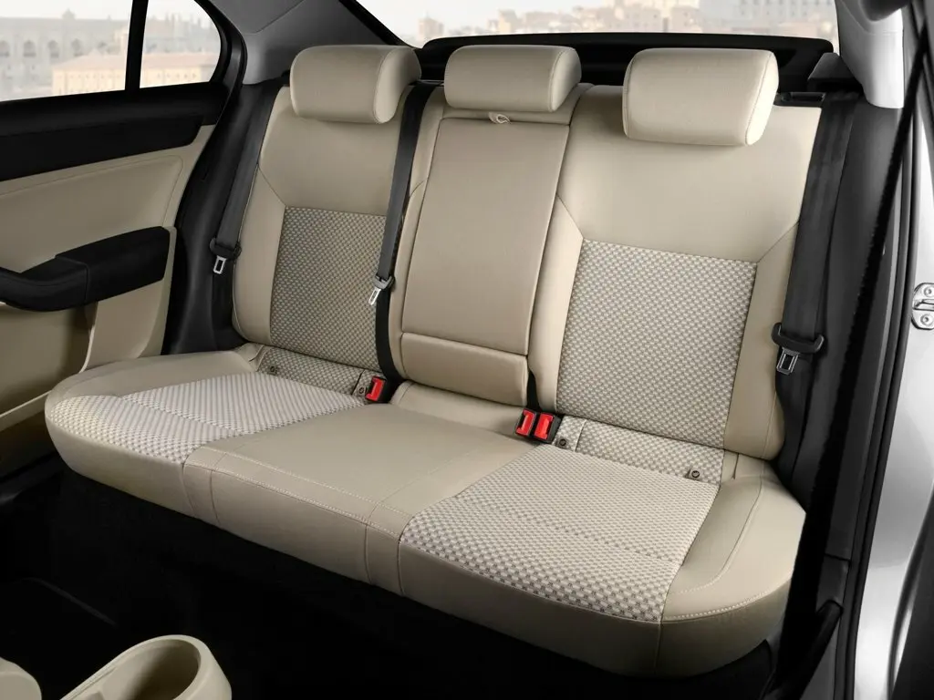 SEAT Toledo IV Лифтбек — сүрөт 11