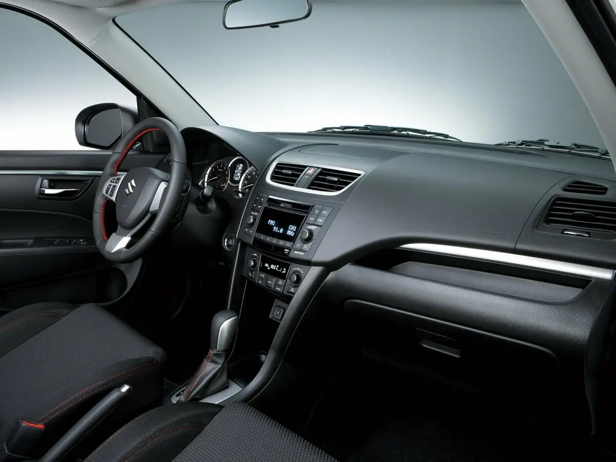 Suzuki Swift IV Рестайлинг Хэтчбек 5 дв. — photo 7