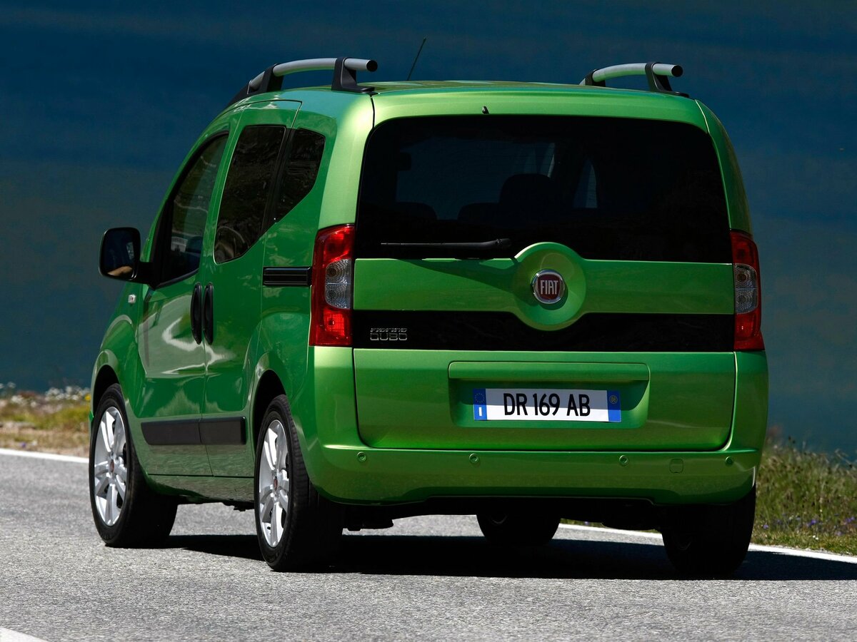Fiat Qubo I Компактвэн — фото 4