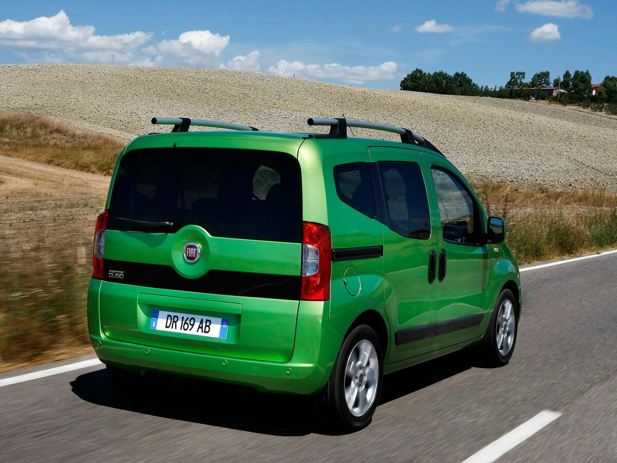 Fiat Qubo I Компактвэн — фото 5