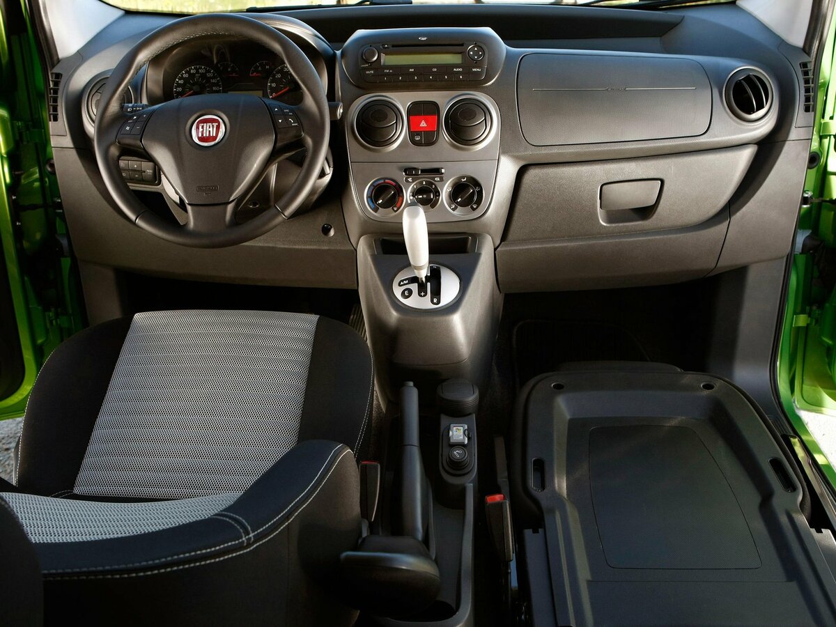 Fiat Qubo I Компактвэн — фото 6