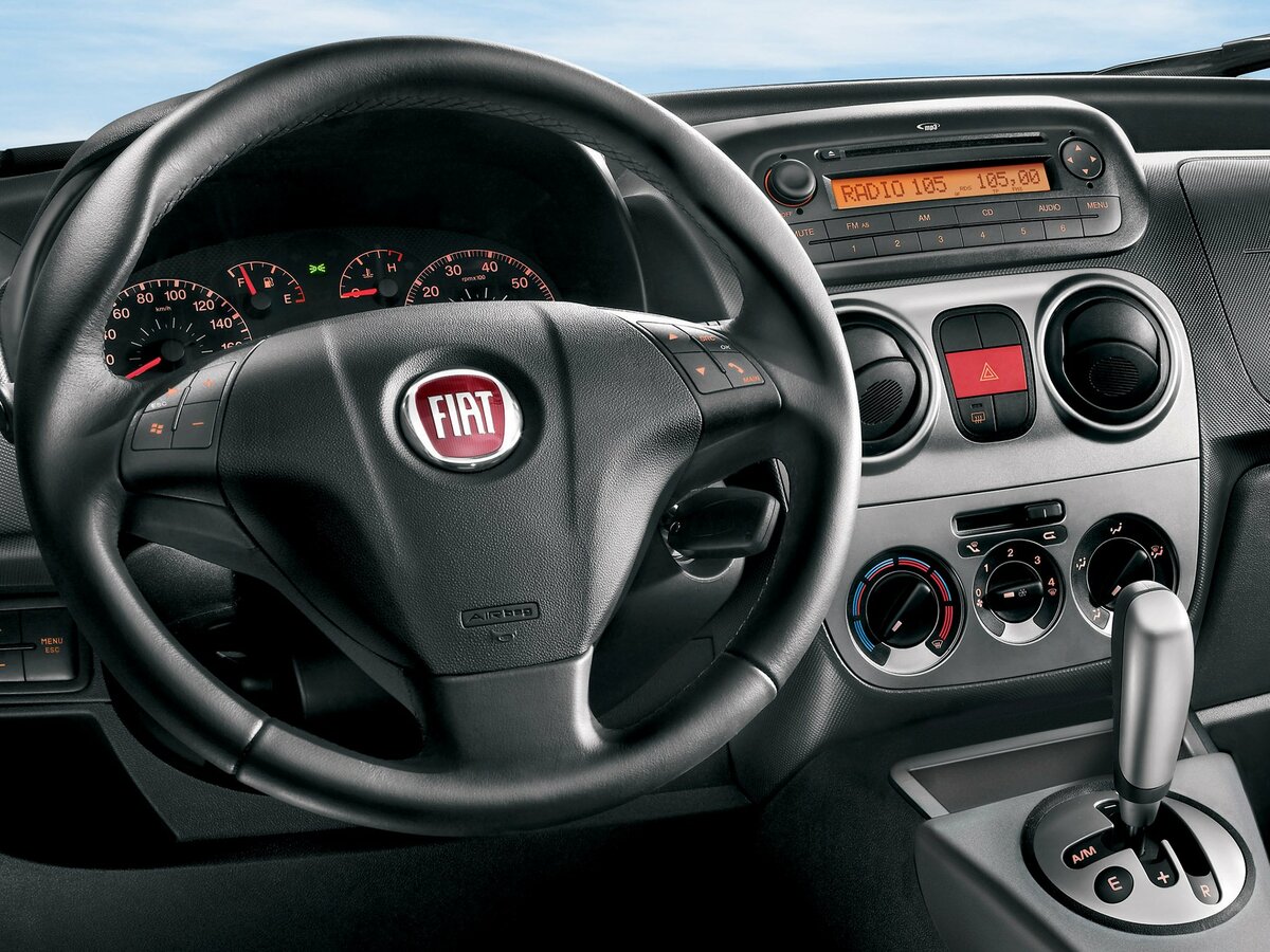 Fiat Qubo I Компактвэн — фото 8