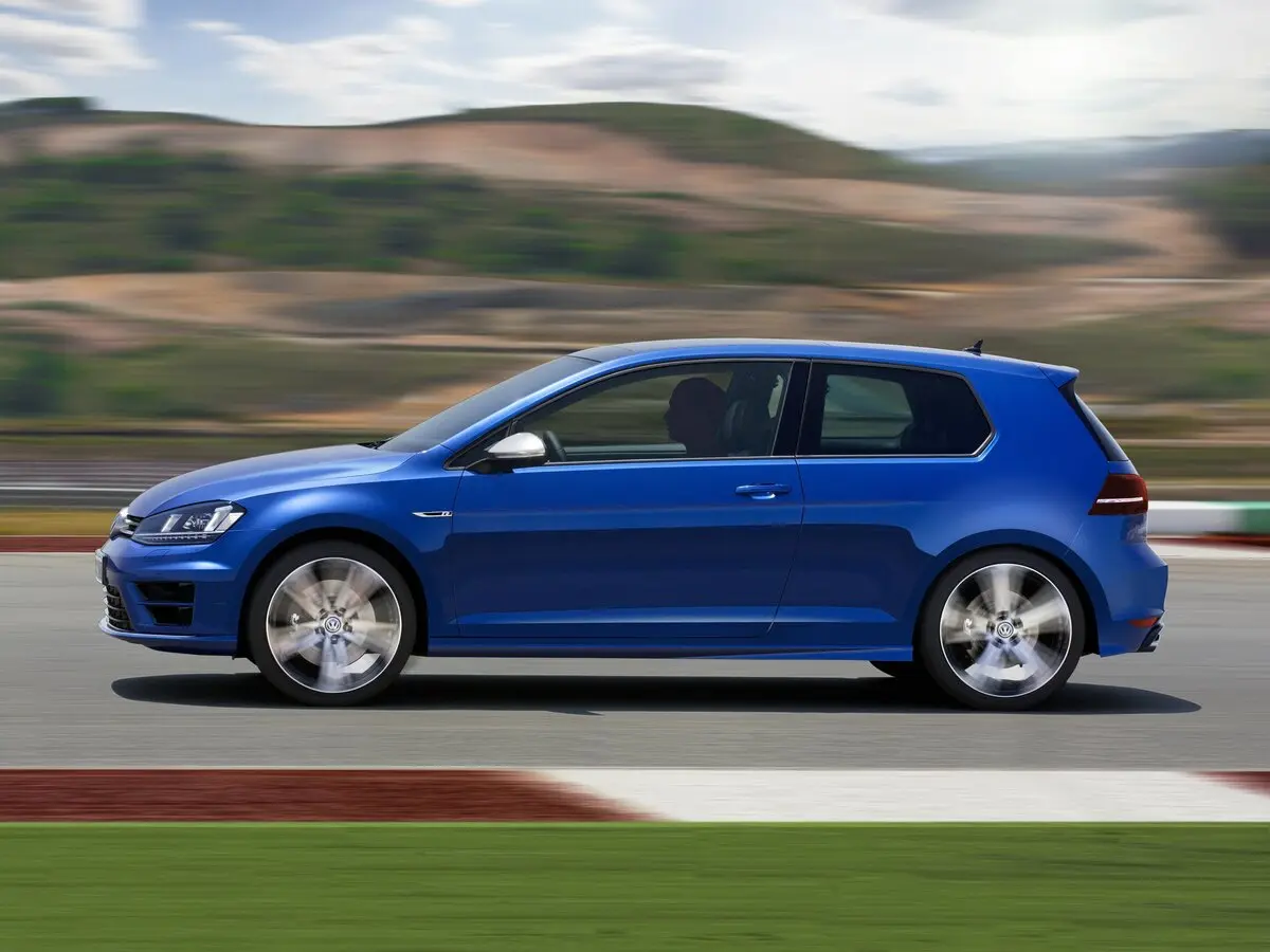 Volkswagen Golf R VII Хэтчбек 3 дв. — сүрөт 2