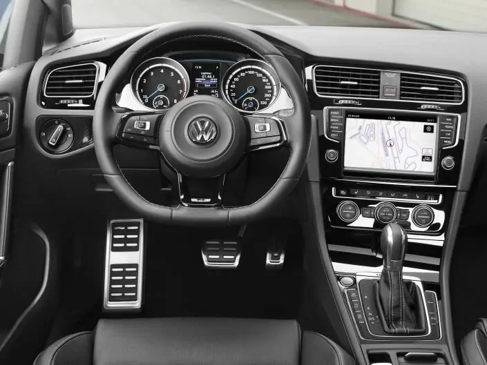 Volkswagen Golf R VII Хэтчбек 3 дв. — сүрөт 6