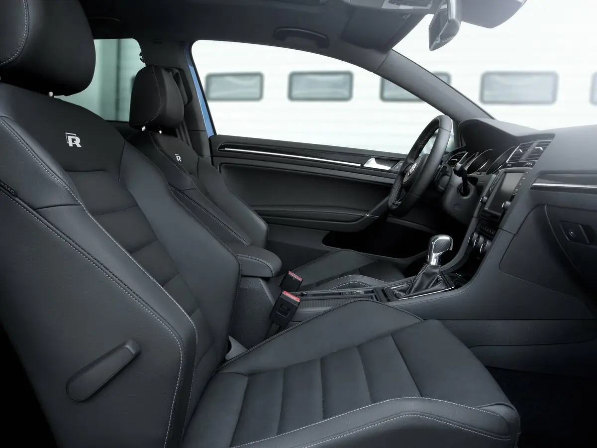 Volkswagen Golf R VII Хэтчбек 3 дв. — сүрөт 7