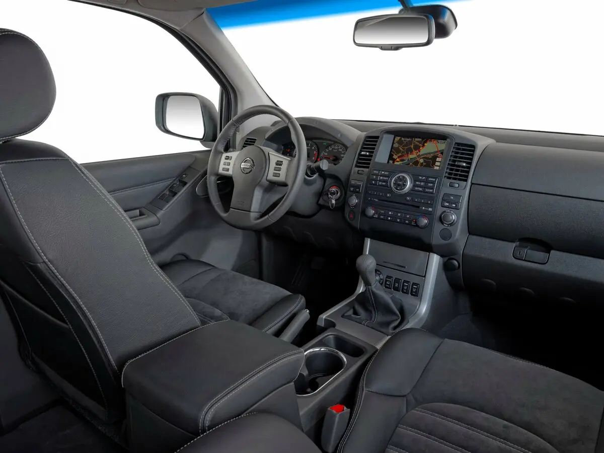 Nissan Navara (Frontier) III (D40) Рестайлинг Пикап Двойная кабина — сүрөт 6