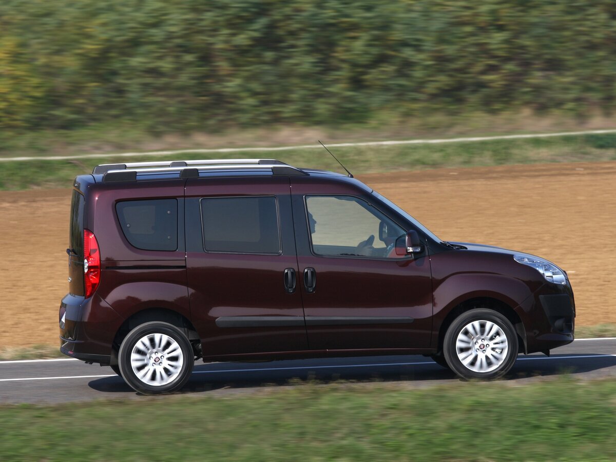 Fiat Doblo II Компактвэн — фото 2