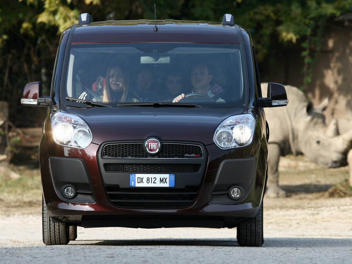 Fiat Doblo II Компактвэн — фото 3