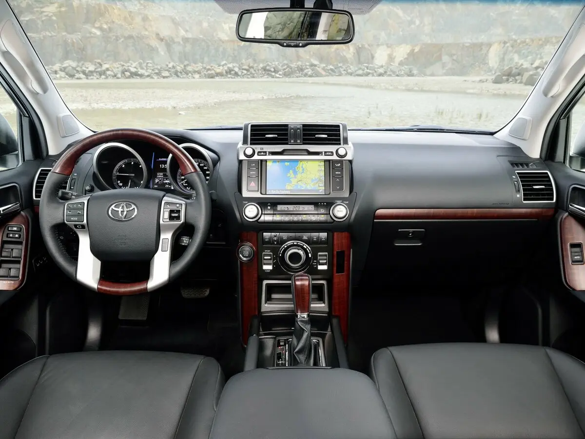 Toyota Land Cruiser Prado 150 Series Рестайлинг 1 Внедорожник 5 дв. — фото 6