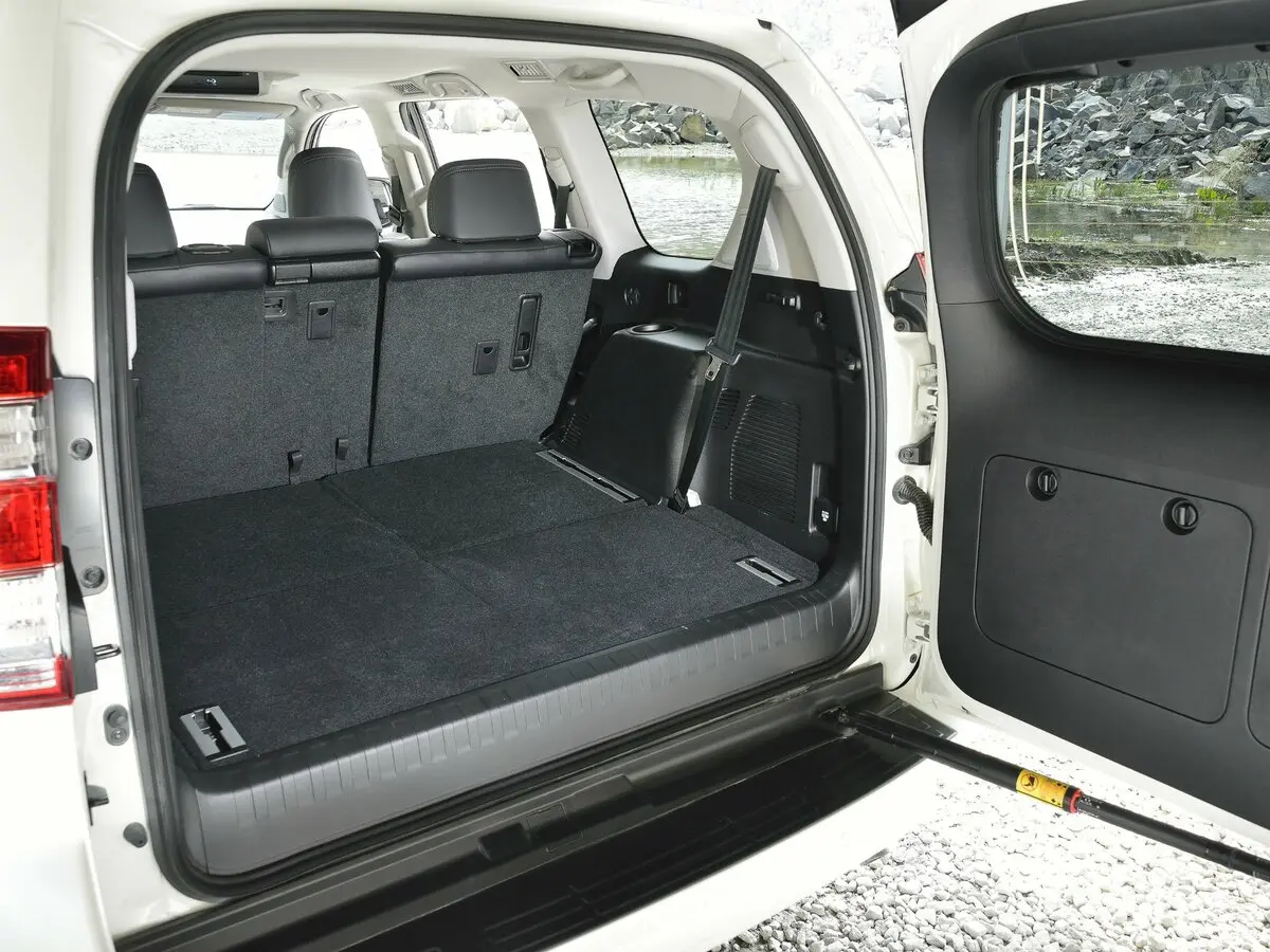 Toyota Land Cruiser Prado 150 Series Рестайлинг 1 Внедорожник 5 дв. — фото 13