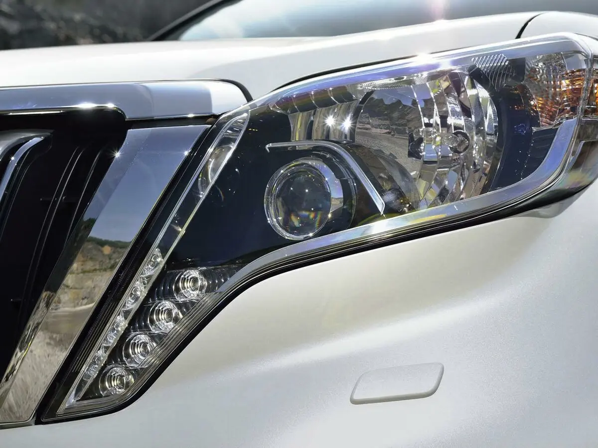 Toyota Land Cruiser Prado 150 Series Рестайлинг 1 Внедорожник 5 дв. — фото 15