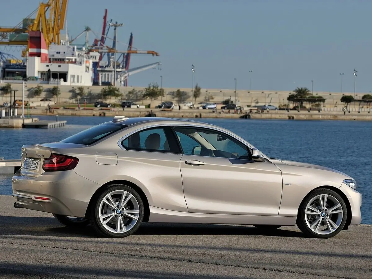BMW 2 серии F22 Купе — сүрөт 2