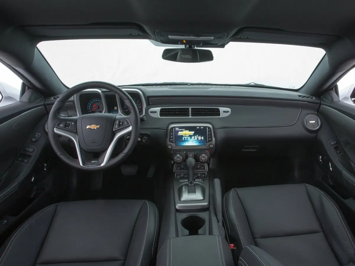 Chevrolet Camaro V Рестайлинг Купе — сүрөт 6