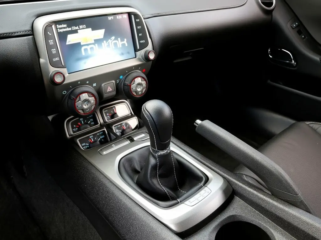 Chevrolet Camaro V Рестайлинг Купе — сүрөт 10