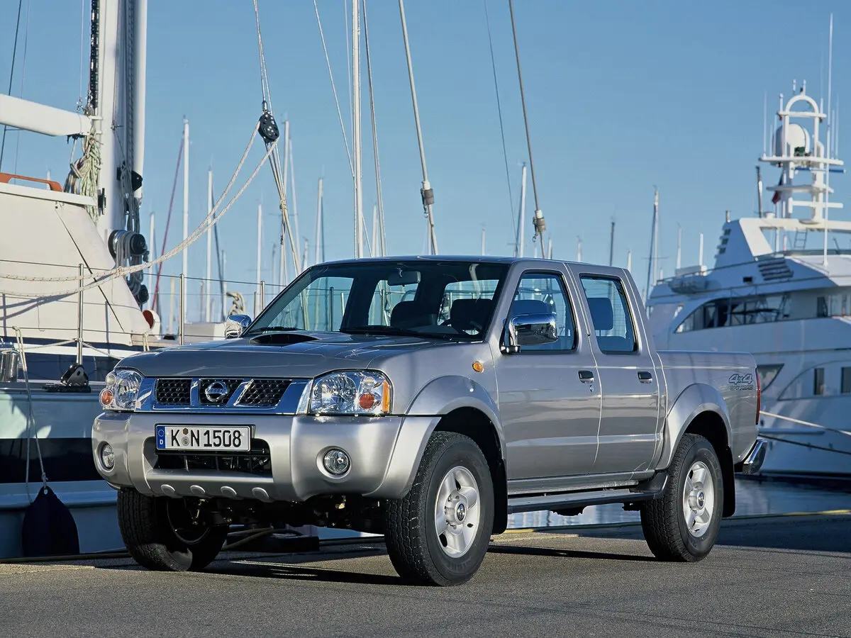 Nissan Navara (Frontier) II (D22) Пикап Двойная кабина