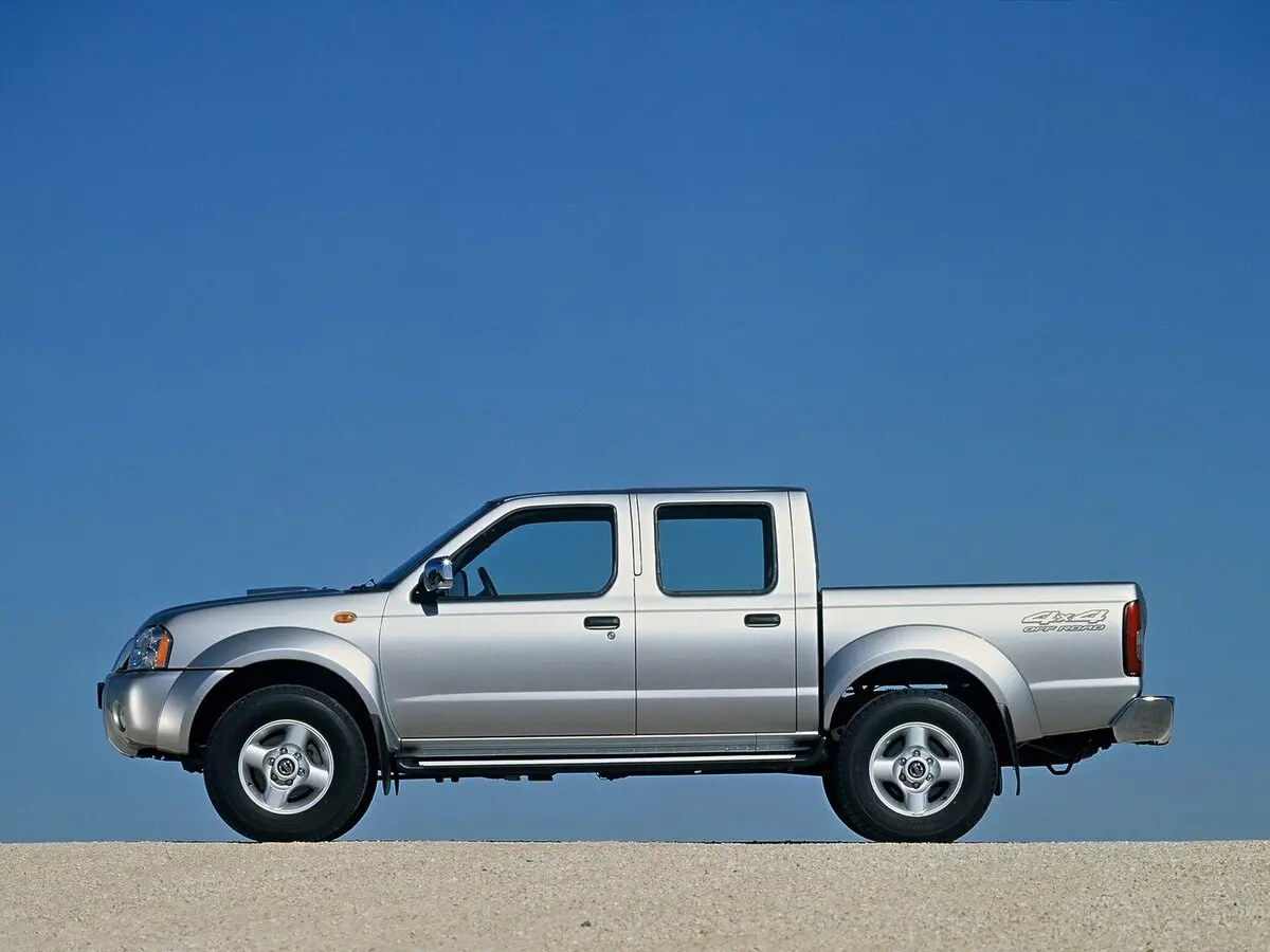 Nissan Navara (Frontier) II (D22) Пикап Двойная кабина — сүрөт 2