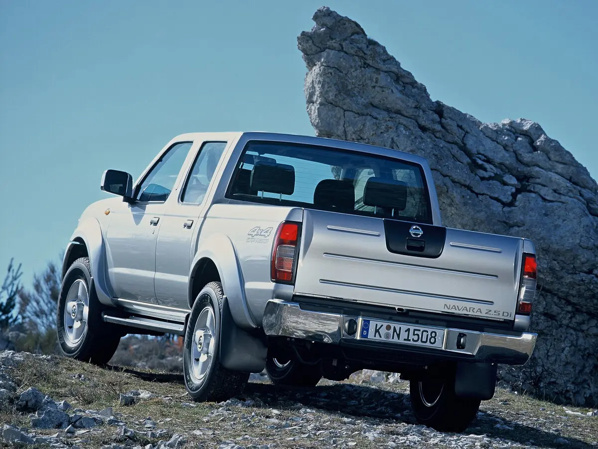 Nissan Navara (Frontier) II (D22) Пикап Двойная кабина — сүрөт 5