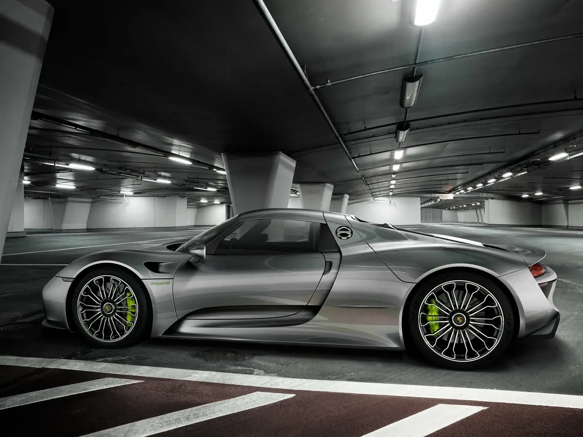 Porsche 918 Spyder 2013 – 2015 Родстер — фото 2