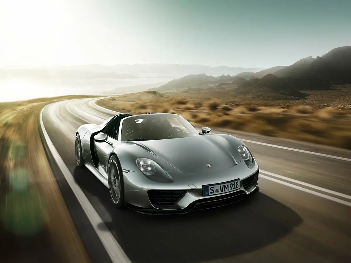 Porsche 918 Spyder 2013 – 2015 Родстер — фото 3