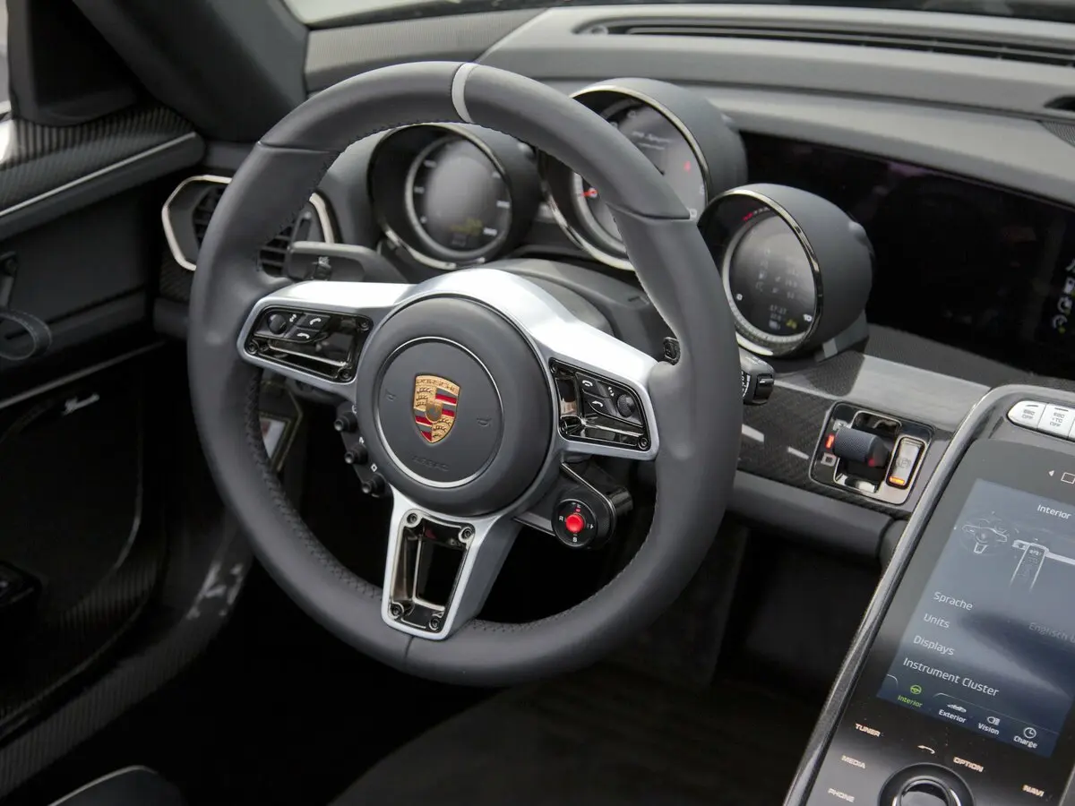 Porsche 918 Spyder 2013 – 2015 Родстер — фото 9