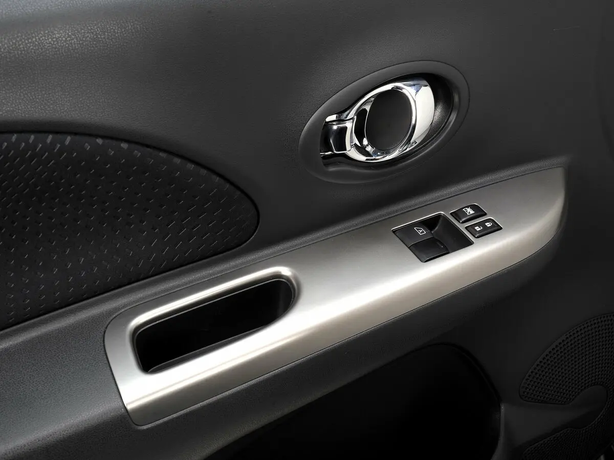 Nissan Micra IV (K13) Рестайлинг Хэтчбек 5 дв. — сүрөт 10