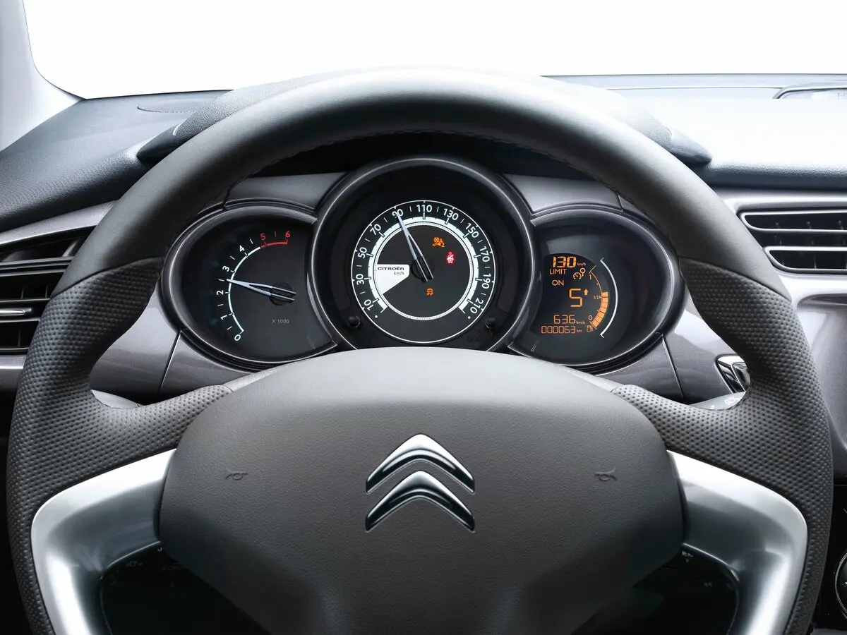 Citroen C3 II Рестайлинг Хэтчбек 5 дв. — photo 7